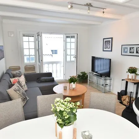 Private At Dr. Holms Appartement